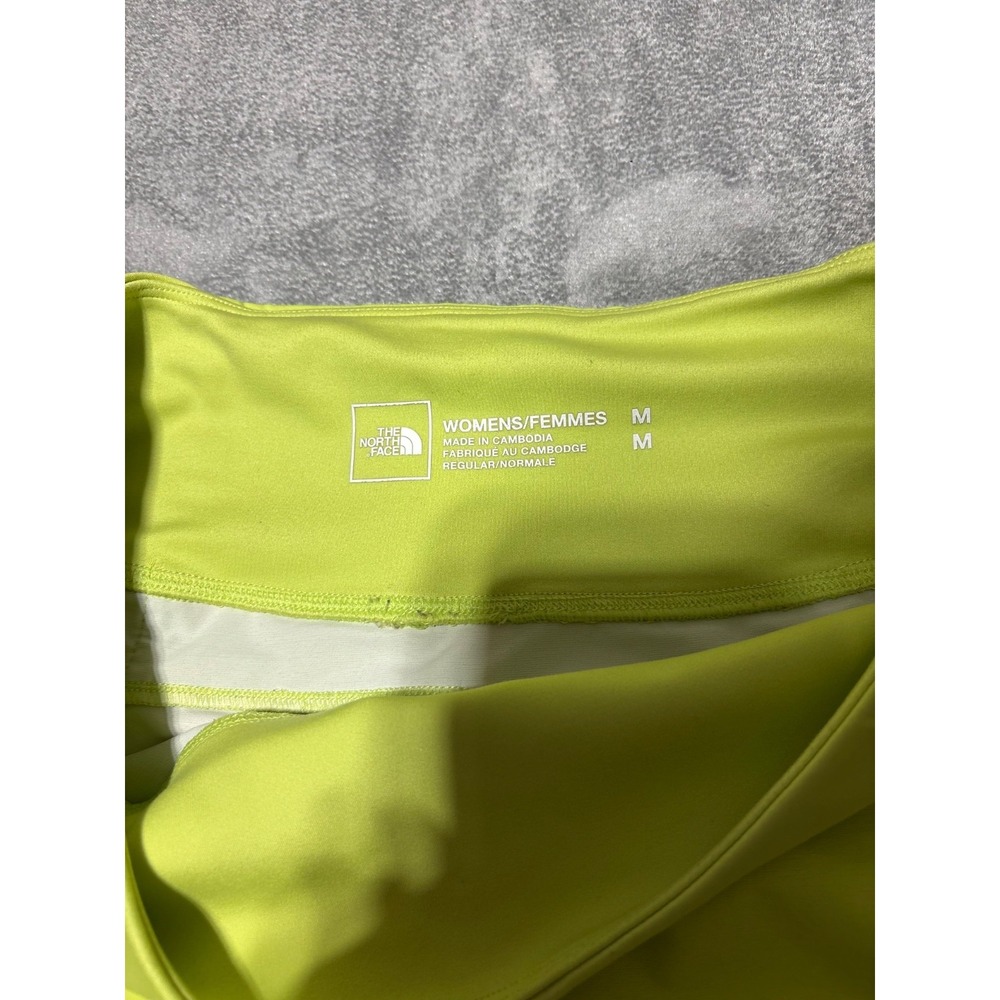 The North Face Women Size M Green Ombre Arque Shorts NF0A7QGF Stain - Picture 4 of 10